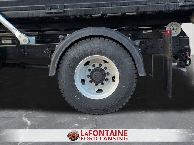 2025 Ford F-750SD Base XL