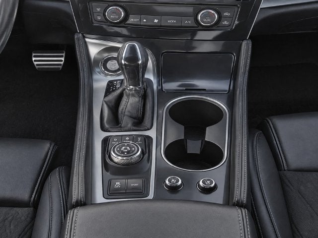 2019 Nissan Maxima SR
