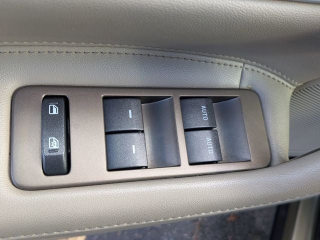 2013 Lincoln MKX Base