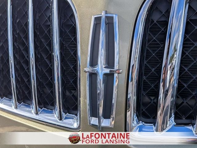 2013 Lincoln MKX Base