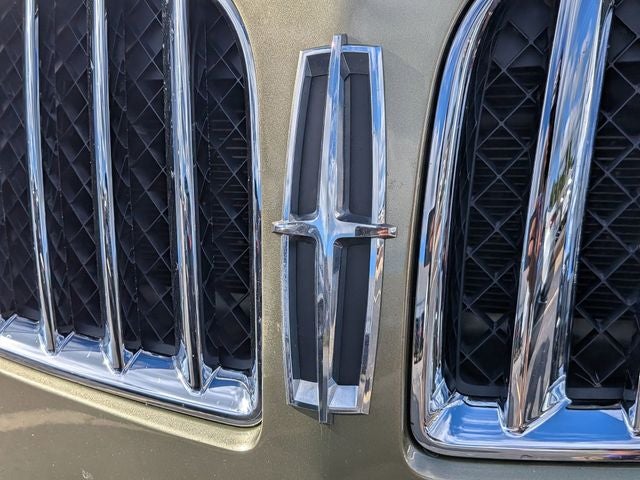 2013 Lincoln MKX Base