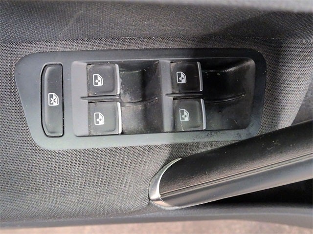 2016 Volkswagen Golf GTI S w/Performance Package