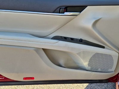 2022 Toyota Camry Hybrid LE