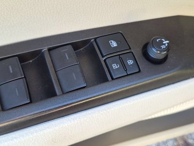 2022 Toyota Camry Hybrid LE