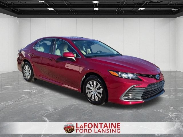 2022 Toyota Camry Hybrid LE
