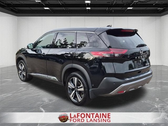 2022 Nissan Rogue SL