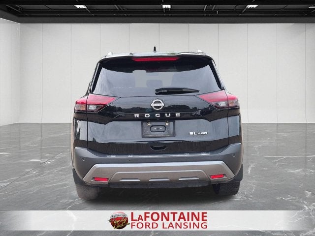 2022 Nissan Rogue SL