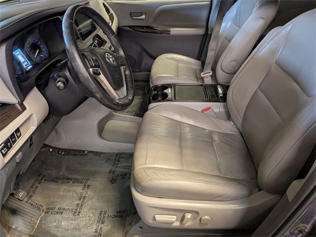 2017 Toyota Sienna XLE