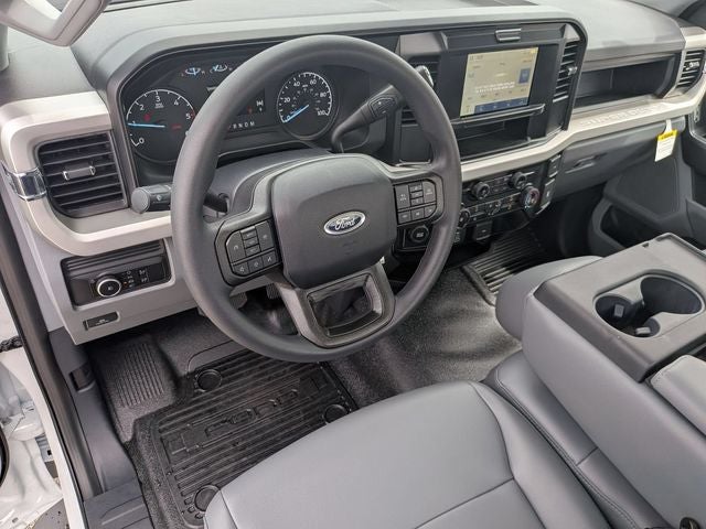 2026 Ford F-550SD DRW