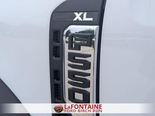2026 Ford F-550SD DRW