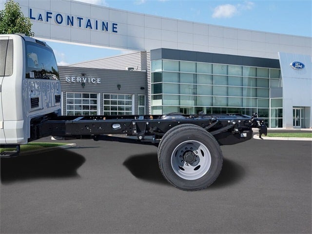 2025 Ford F-600SD XL