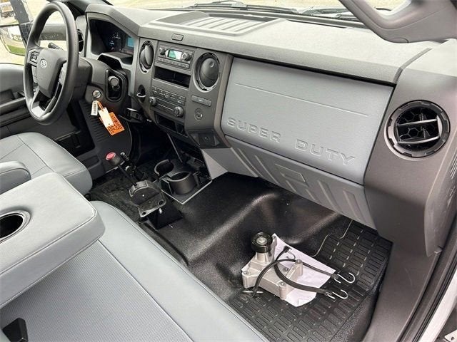 2025 Ford F-750SD 10' CHRYSTEL HYDROLIC DUMP