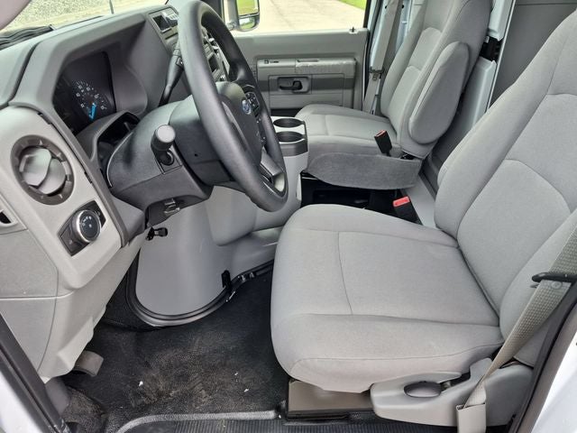 2027 Ford E-350SD Base Cutaway