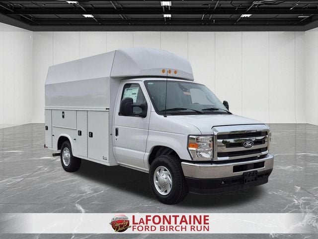2027 Ford E-350SD Base Cutaway