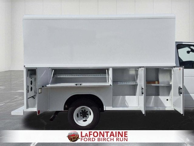 2027 Ford E-350SD Base Cutaway