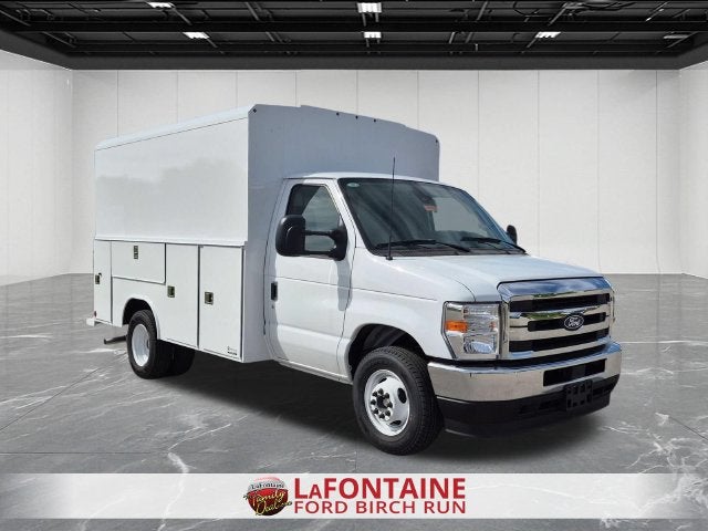 2027 Ford E-350SD Base Cutaway