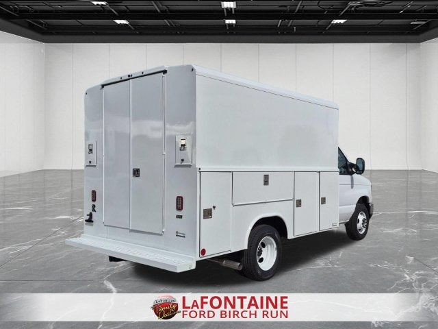 2027 Ford E-350SD Base ENCLOSED SERVICE BODY