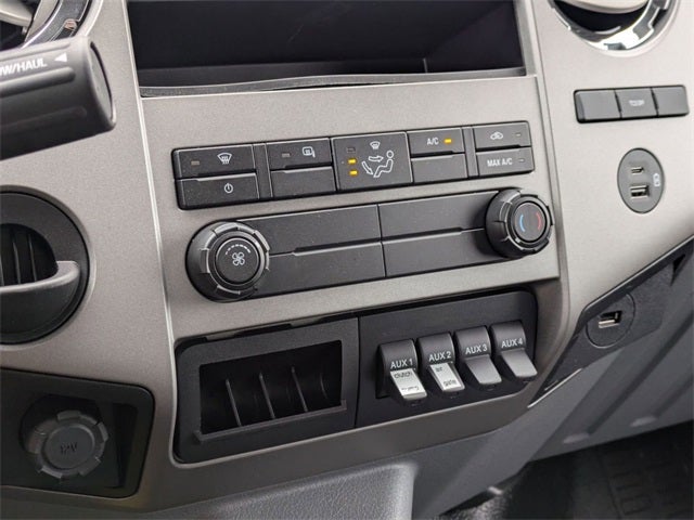 2025 Ford F-750SD Base 10' Chrysteel Dump