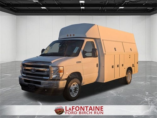 2026 Ford E-450SD Base