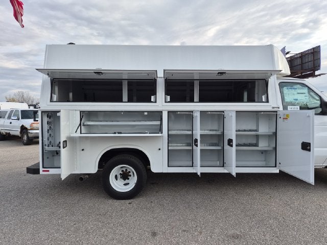 2027 Ford E-450SD Base ENCLOSED SERVICE BODY