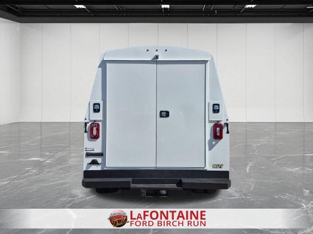 2027 Ford E-450SD Base