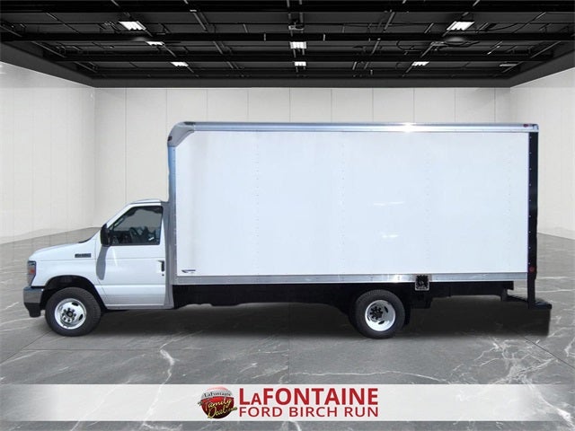 2026 Ford E-450SD Base