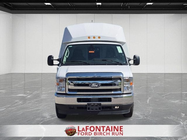 2027 Ford E-450SD Base