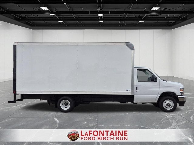 2027 Ford E-450SD Base