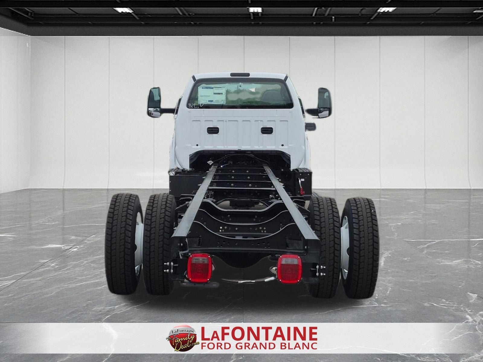 2027 Ford F-650SD Base
