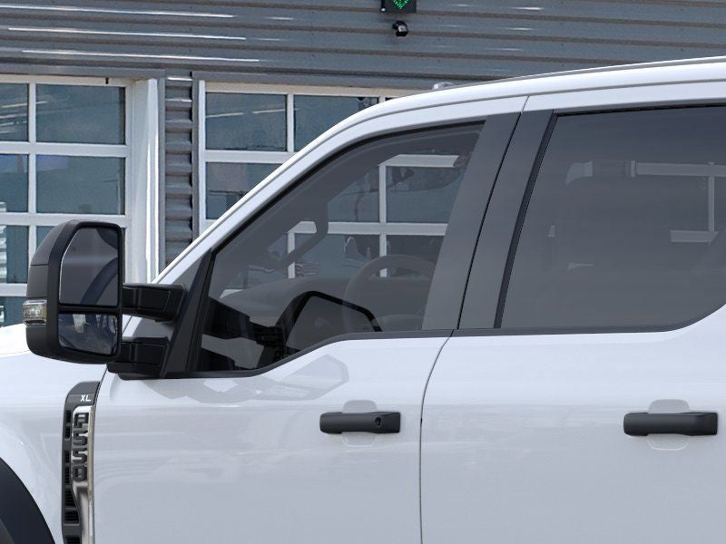 2026 Ford F-550SD Lariat In-Transit