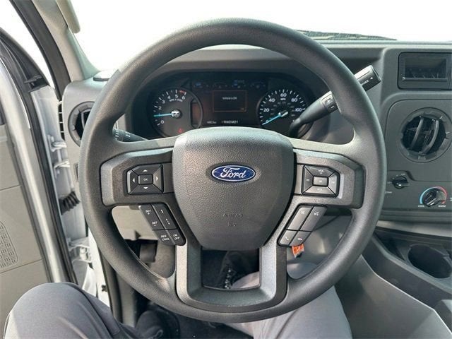 2025 Ford E-350SD Base Cutaway