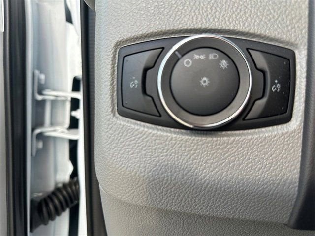 2025 Ford E-350SD Base Cutaway