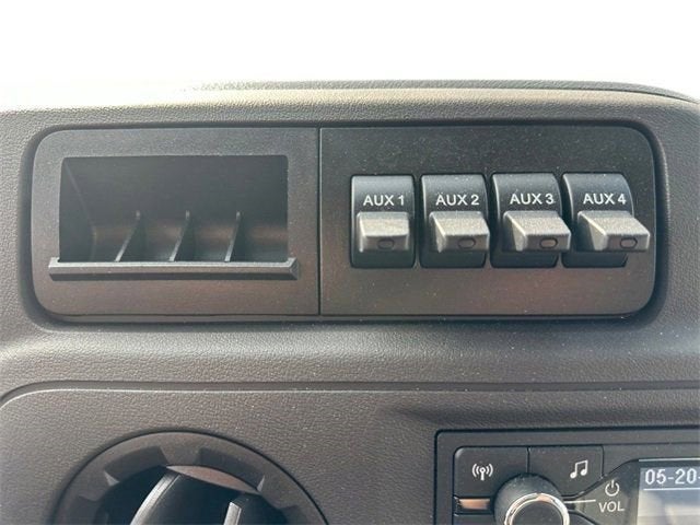 2025 Ford E-350SD Base Cutaway