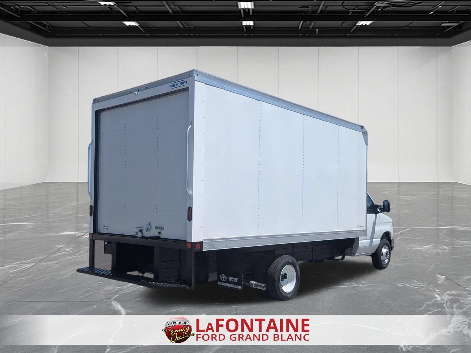 2027 Ford E-450SD Base
