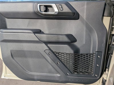 2025 Ford Bronco Outer Banks Sinister Bronze Package