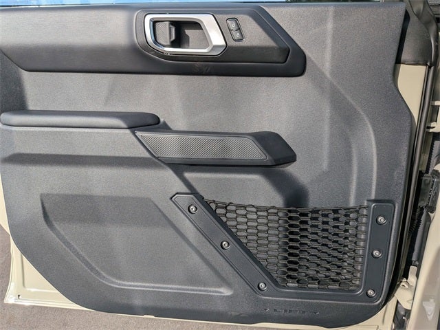 2025 Ford Bronco Outer Banks Sinister Bronze Package