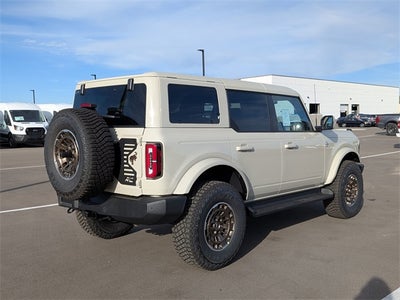 2025 Ford Bronco Outer Banks Sinister Bronze Package