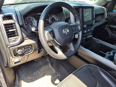 2022 RAM 1500 Laramie Crew Cab 4x2 5'7" Box