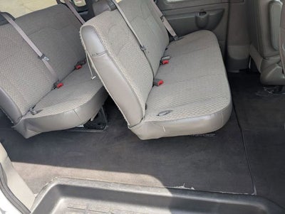 2025 Chevrolet Express Passenger 1LT