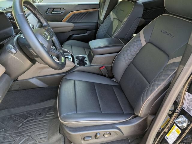 2024 GMC Canyon Denali