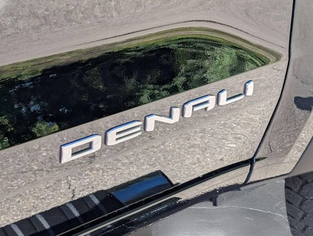 2024 GMC Canyon Denali
