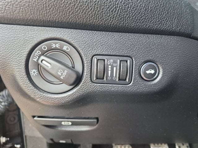 2016 Dodge Challenger R/T Plus