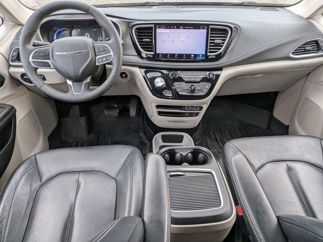 2022 Chrysler Pacifica Hybrid Touring L