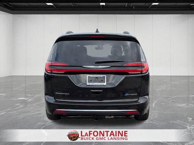 2022 Chrysler Pacifica Hybrid Touring L