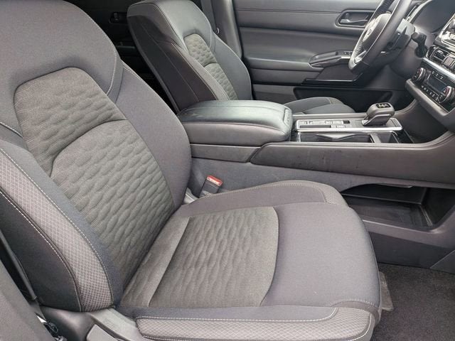 2025 Nissan Pathfinder SV FWD