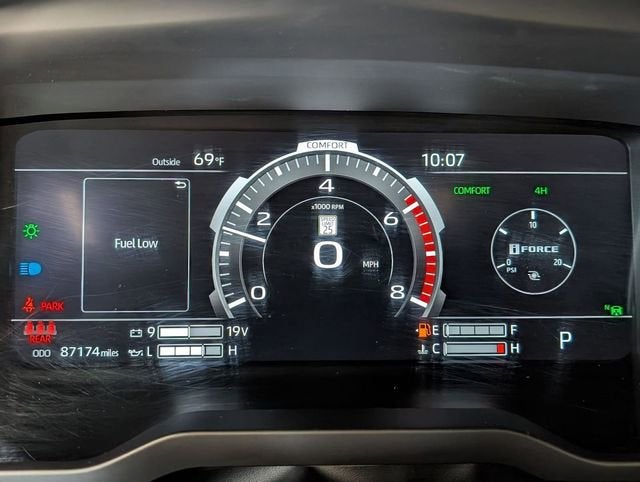 2022 Toyota Tundra Platinum