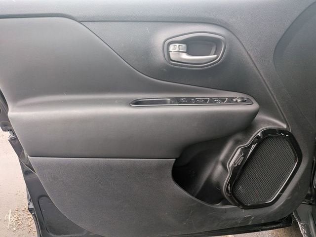 2023 Jeep Renegade Altitude 4x4